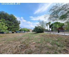 GRAN TERRENO RESIDENCIAL ESQUINERO EN EL ROMANÍ - EL VENDRELL