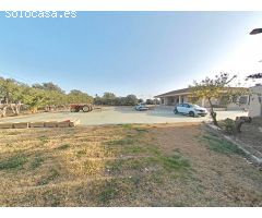 Precioso chalet con finca rústica ubicado en Santa Oliva.  RESERVADO