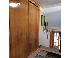 EXTRAORDINARIO CHALET ADOSADO EN UNA URBANIZACIÓN TRANQUILA DE CAMBRE