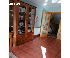 EXTRAORDINARIO CHALET ADOSADO EN UNA URBANIZACIÓN TRANQUILA DE CAMBRE