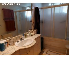 EXTRAORDINARIO CHALET ADOSADO EN UNA URBANIZACIÓN TRANQUILA DE CAMBRE