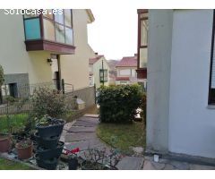 EXTRAORDINARIO CHALET ADOSADO EN UNA URBANIZACIÓN TRANQUILA DE CAMBRE