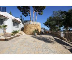 Chalet en Venta en la Nucia, Alicante