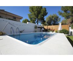 Chalet en Venta en la Nucia, Alicante