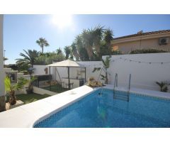 Chalet en Venta en la Nucia, Alicante