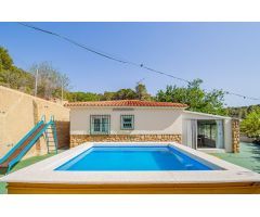 Chalet en Venta en la Nucia, Alicante
