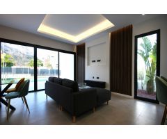 Chalet en Venta en Polop de la Marina, Alicante