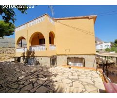 Chalet en Venta en la Nucia, Alicante
