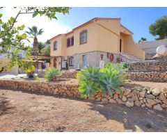 Chalet en Venta en la Nucia, Alicante