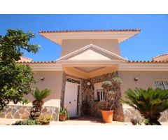 Chalet en Venta en Alfaz del Pí / LAlfàs Del Pi, Alicante