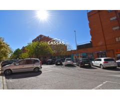 LOCAL COMERCIAL EN JUNCAL de 232 m2 (3 locales)