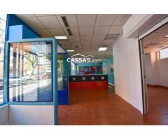 LOCAL COMERCIAL EN JUNCAL de 232 m2 (3 locales)