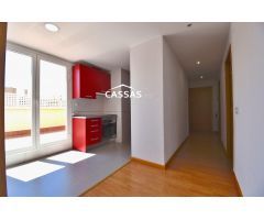 SOTO DEL HENARES - ATICO de 3 habitaciones y 2 baños. Terraza, trastero y 2 plazas de garaje