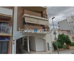 EN VENTA LOCAL COMERCIAL  +  PARKING EN CENTRO DE TORREDEMBARRA