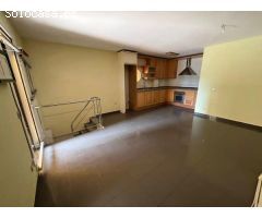 Dúplex con terraza en Vallpineda (Sant Pere de Ribes), para reformar y personalizar a tu gusto