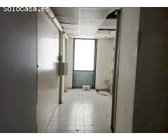 Local céntrico de 116?m² en alquiler en El Vendrell, ideal para reformar a medida