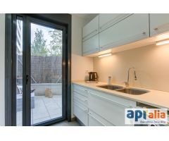 Les presentamos un práctico piso de 100 m² construidos, con una excelente distribución en Esplugues