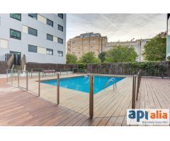 Les presentamos un práctico piso de 100 m² construidos, con una excelente distribución en Esplugues