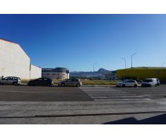 TERRENO INDUSTRIAL EN POLIGONO EL PASTORET PARA EDIFICAR, MUY BIEN UBICADA A LA ENTRADA DEL POLIGONO