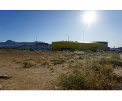 TERRENO INDUSTRIAL EN POLIGONO EL PASTORET PARA EDIFICAR, MUY BIEN UBICADA A LA ENTRADA DEL POLIGONO
