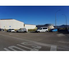 TERRENO INDUSTRIAL EN POLIGONO EL PASTORET PARA EDIFICAR, MUY BIEN UBICADA A LA ENTRADA DEL POLIGONO