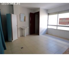 ENTREPLANTA MUY CENTRICA  IDEAL PARA GIMNASIO , CLASES, OFICINAS