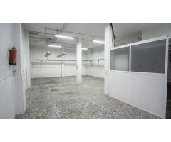 Local ideal para negocio o almacén en zona Murillo de Elda