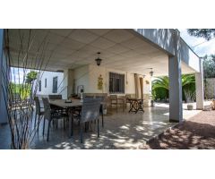 Casa de campo con encanto,  en una de las zonas más demandas para vivir en avd. Ronda