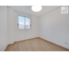 DUPLEX RECIEN REFORMADO!! 3 DORMITORIOS 2 BAÑOS EN AGUAS NUEVAS!!