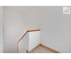 DUPLEX RECIEN REFORMADO!! 3 DORMITORIOS 2 BAÑOS EN AGUAS NUEVAS!!