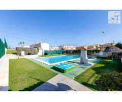 Casa en Venta en Torrevieja, Alicante