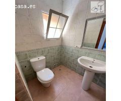 HAGA SU OFERTA!! DUPLEX ADOSADO 2 DORMITORIOS CON PISCINA EN URB. EL HONDO!!