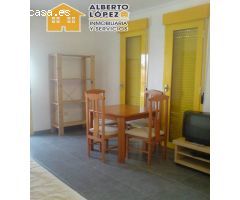 Ocasión de piso y plaza de garaje alquilado en venta, El Altet.