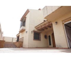 Chalet en Alquiler en Chipiona, Cádiz