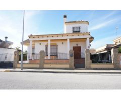 Villa de Lujo en Alquiler en Chipiona, Cádiz