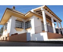 Villa de Lujo en Alquiler en Chipiona, Cádiz