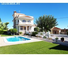 Villa de Lujo en Venta en Chipiona, Cádiz