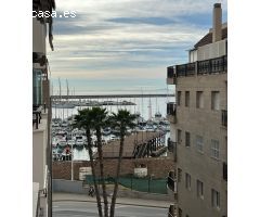 INCREIBLE APARTAMENTO PARA REFORMAR DE 3 HABITACIONES EN EL CENTRO DE TORREVIEJA CON VISTAS AL MAR!