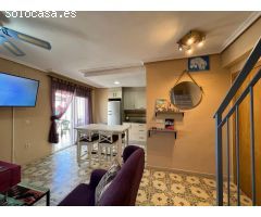 PRECIOSO DÚPLEX RECIÉN REFORMADO DE 2 DORMITORIOS EN MAR AZUL CON VISTAS AL MAR!!!