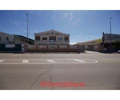 Nave industrial con piso en venta en poligono de Don Benito