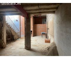 ALQUILER LOCAL COMERCIAL EN IGUALDA ZONA CENTRO 100M2!!