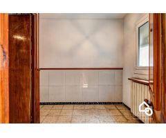 VENTA CASA EN VILANOVA DEL CAMÍ ZONA BARRI LA PAU 5 HABITACIONES, PATIO Y GARAJE