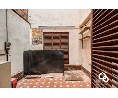 VENTA CASA EN VILANOVA DEL CAMÍ ZONA BARRI LA PAU 5 HABITACIONES, PATIO Y GARAJE