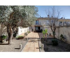 VENTA CASA EN IGUALADA ZONA LES COMES 4 HABITACIONES, JARDÍN Y GARAJE!!
