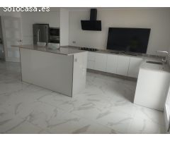 CASA INDEPENDIENTE CON ACABADOS DE LUJO
