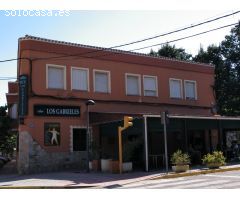 LOCAL EN ESQUINA HABILITADO COMO NEGOCIO DE HOSTELERIA