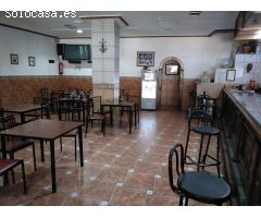 LOCAL EN ESQUINA HABILITADO COMO NEGOCIO DE HOSTELERIA