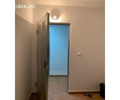 TRASTERO MUY CENTRICO A LA VENTA