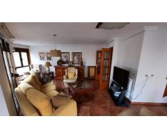 VIVIENDA MUY LUMINOSA EN ZONA CENTRO
