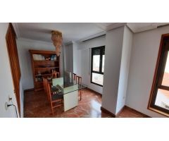 VIVIENDA MUY LUMINOSA EN ZONA CENTRO